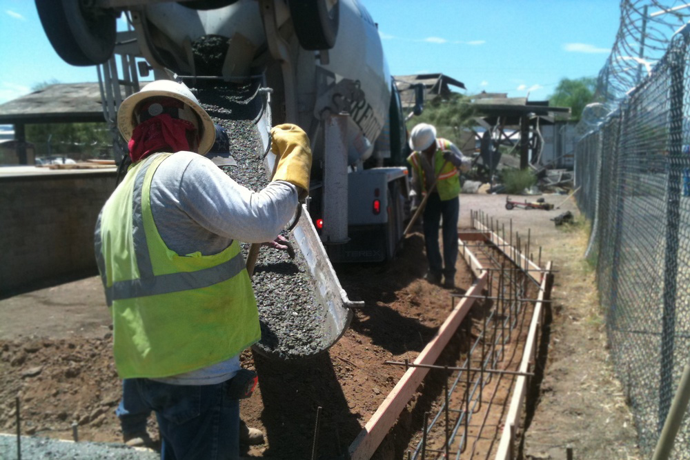 truck-loading-ramp-wall-75
