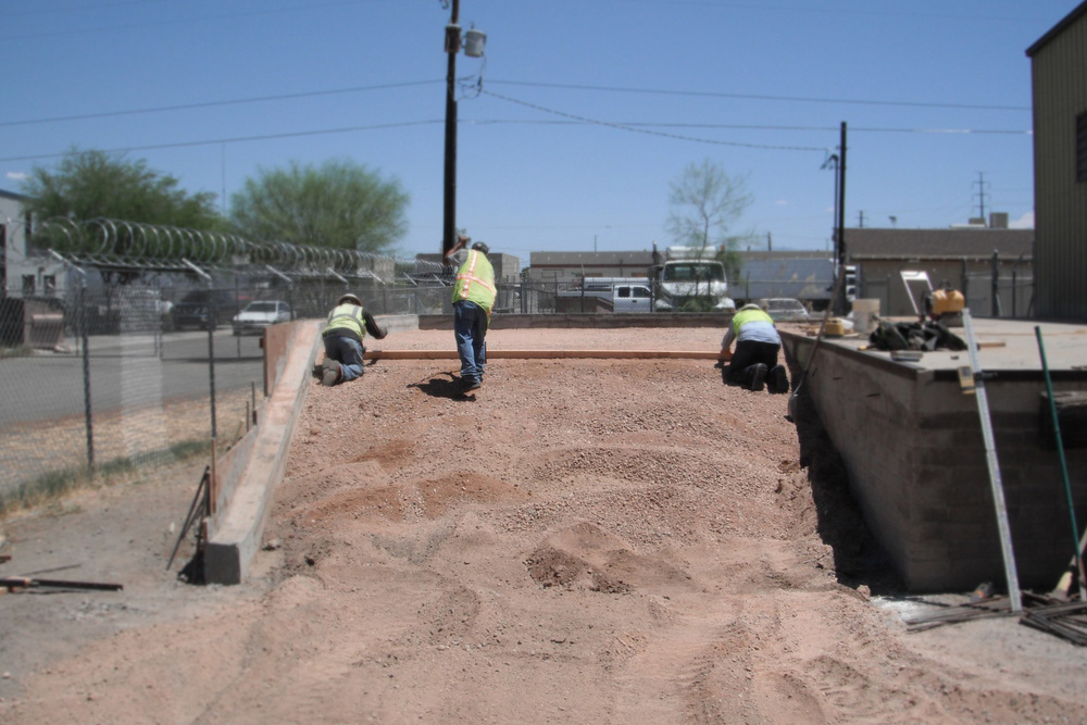 truck-loading-ramp-wall-86